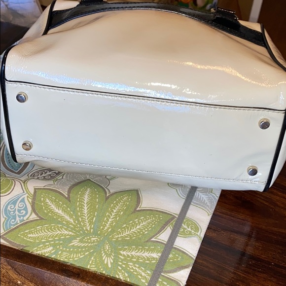 Kate Spade Cream & Black Handbag Purse ๐๐๐ - Picture 4 of 9